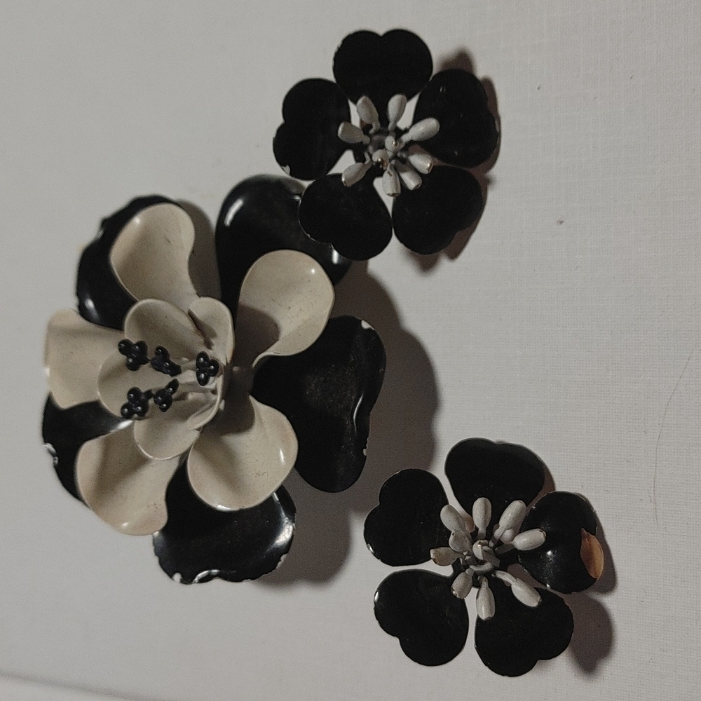 VINTAGE PIN w/CLIP EARRINGS BLK/WHT